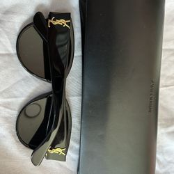 YSL-Yves Saint Laurent sun glasses/shades 