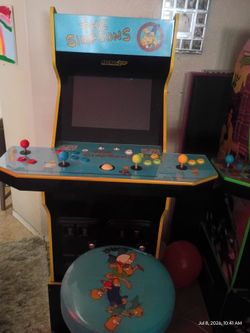 SIMPSONS ARCADE + CHAIR