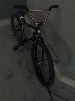 Throne BMX Bike Black and Gold