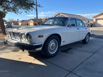 Jaguar XJ6 Classic Sedan