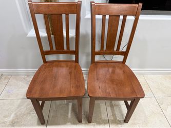 New! Set of 2 International Concepts San Remo Solid Wood Dining Chairs
