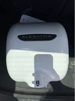 XLERATOR Hand Dryer XL-BW White READ DESC
