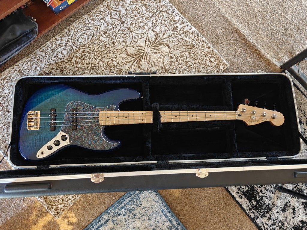 Fender Jazz Bass with Hardcase