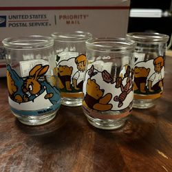 Vintage WELCH’S Winnie the Pooh Glasses!!