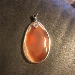 Gorgeous Pendant 