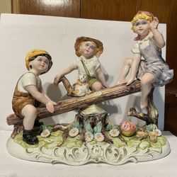 CAPODIMONTE CHILDREN ON THE SEE-SAW PORCELAIN FIGURINE MADE IN ITALY 