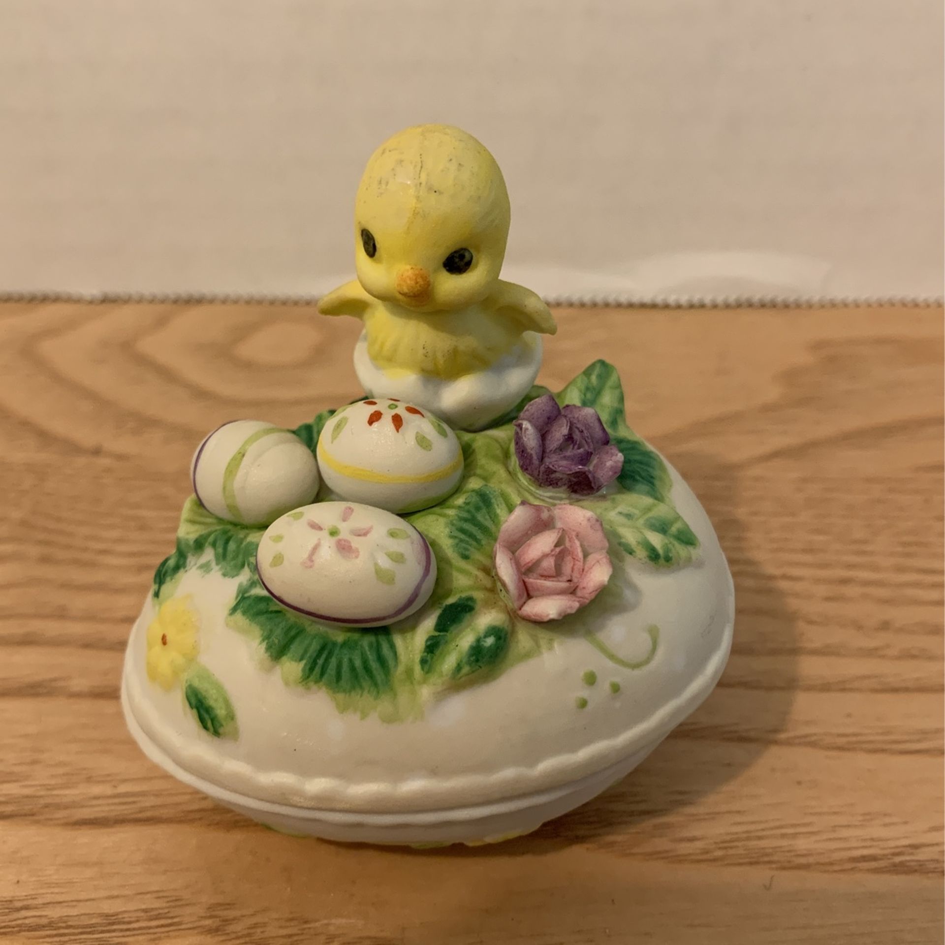 Vintage bisque George good Easter egg shaped porcelain trinket dish. Baby chick with eggs and flowers