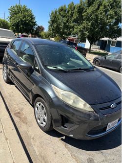 2011 Ford Fiesta