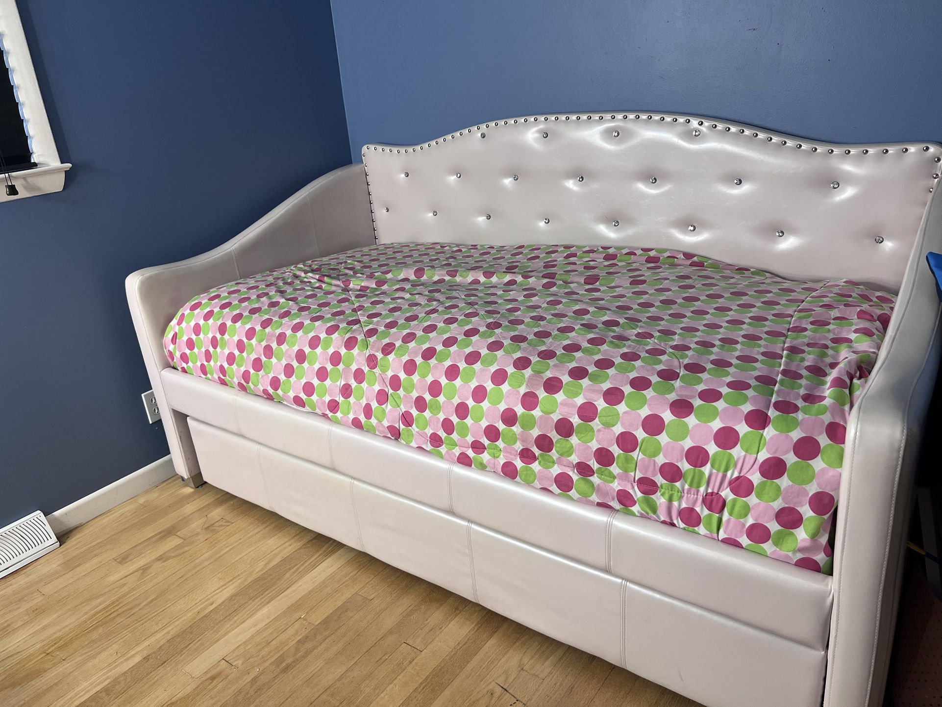 Day bed With Trundle Twin 