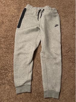 Kids Nike tech sweat pants