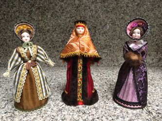 Get them in time for Christmas! Collectible/ Play Dolls