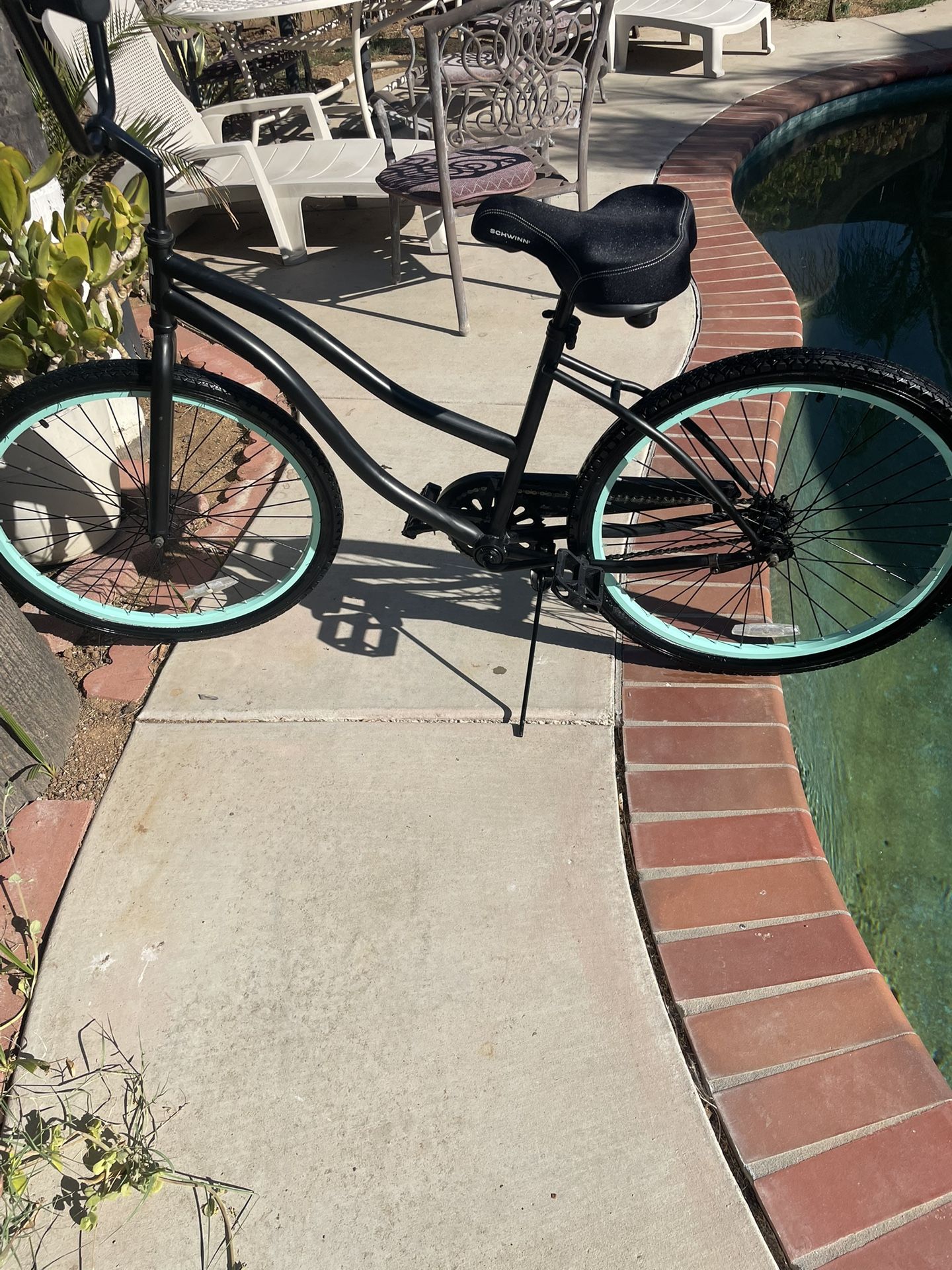 Lady’s Very Cool Beach Cruiser For sale 75:00 Dollars Firm Price Hardly Use Like New