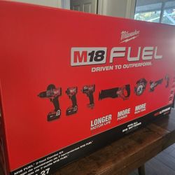 Milwaukee M18 7 Tool Combo Kit