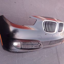 2011-2013 Bmw 535i (5 Series) Front Bumper With All The Accessories Oem.