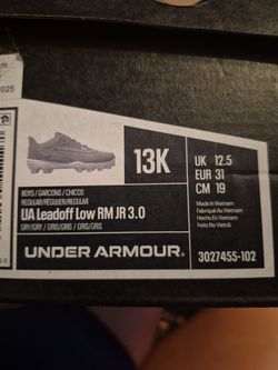 Baseball cleats 13K