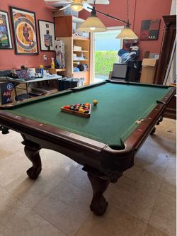 American Heritage 8ft Pool Table  Claw Feet