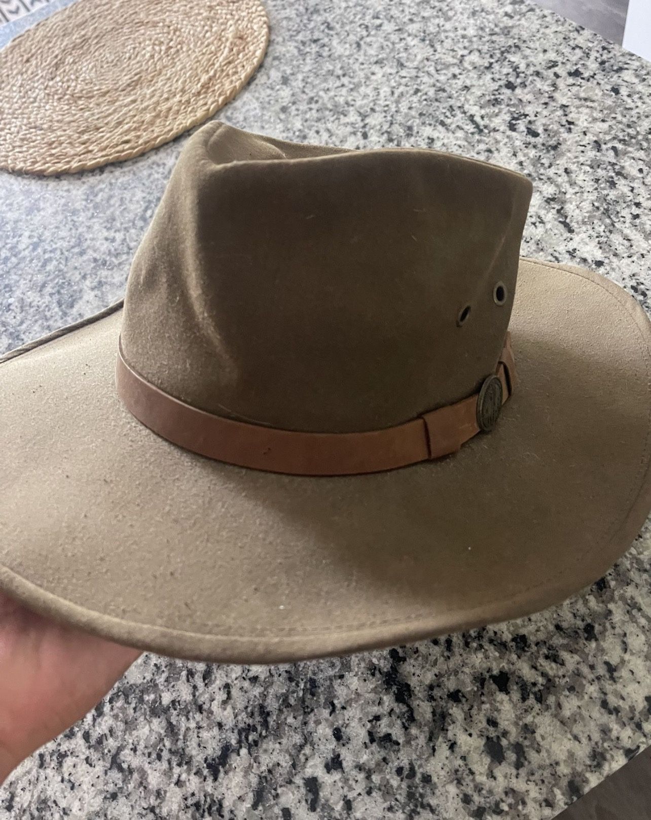 Outback Trading Company Oilskin Kodiak Hat Size XL Brown