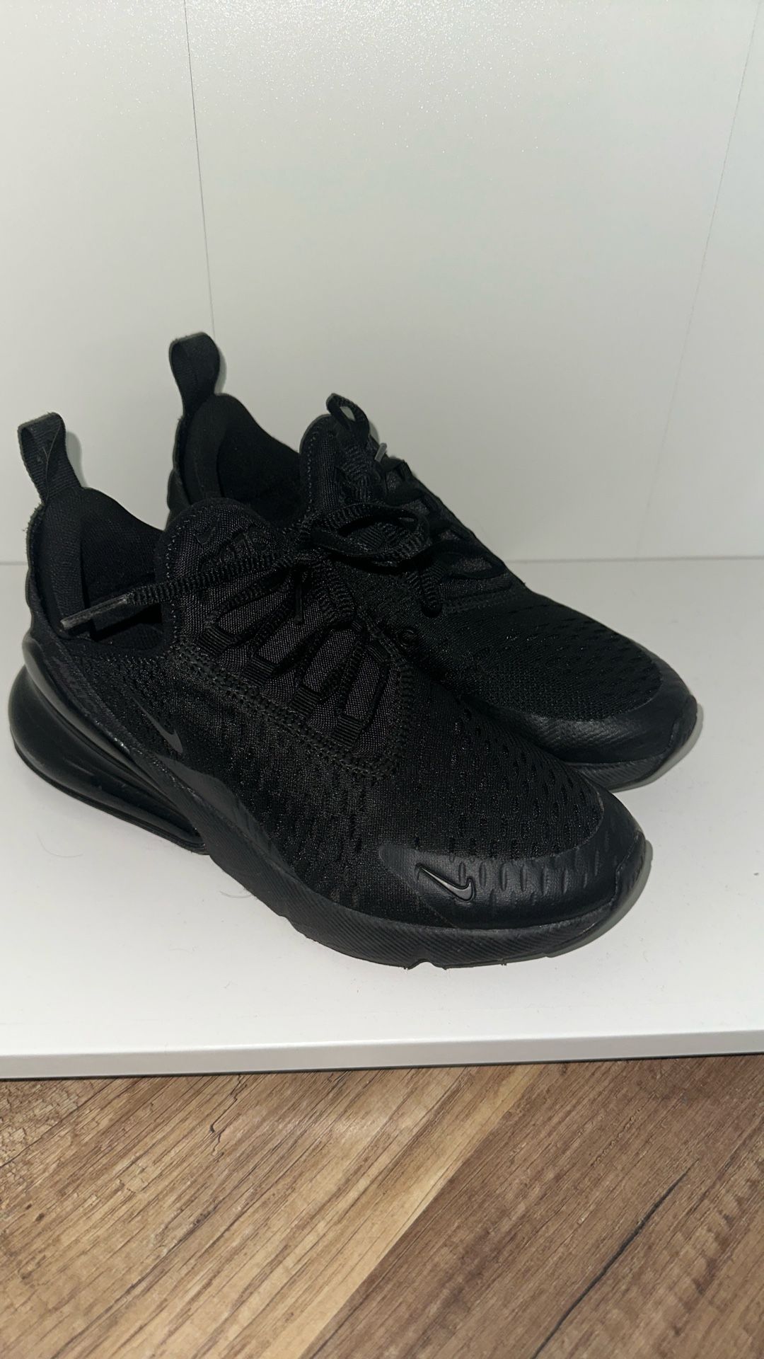 Brand new Nike Air Max 270