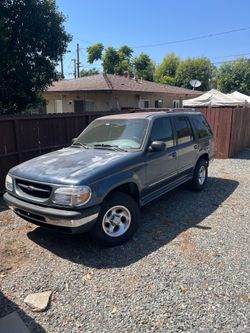1998 Ford Explorer