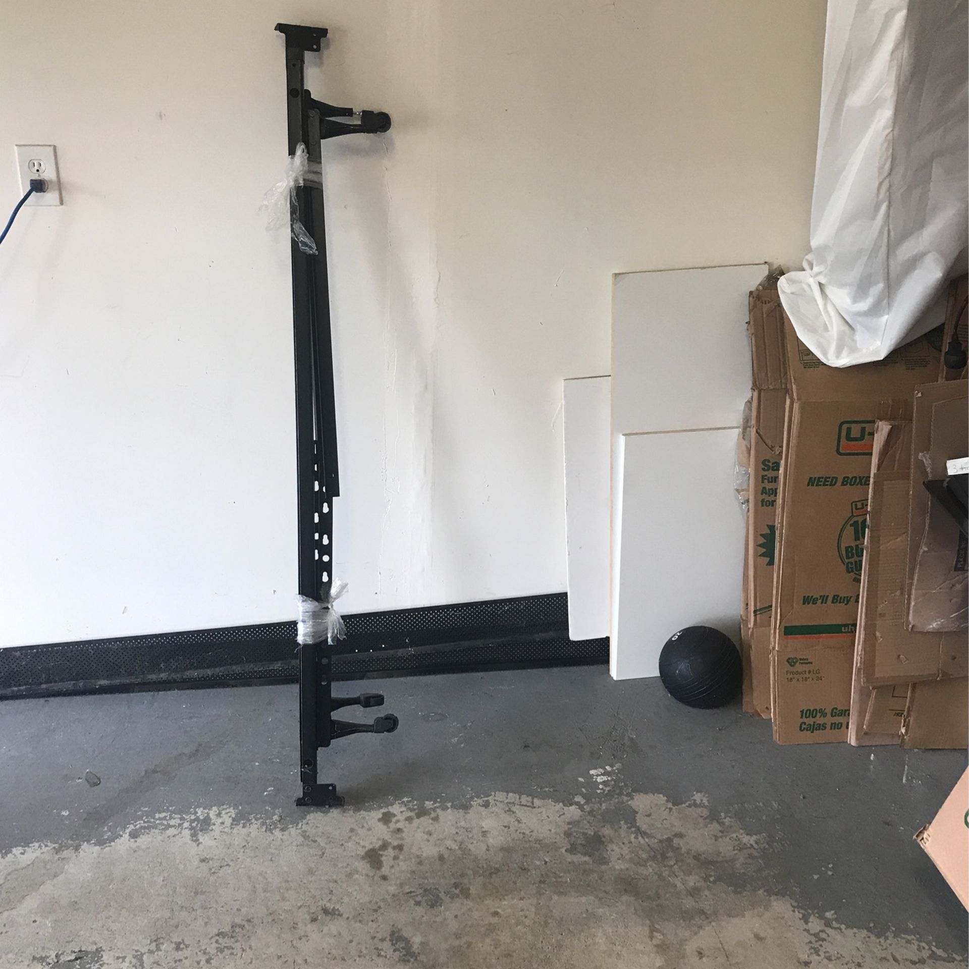 Metal Bed Frame  (Twin/Full)