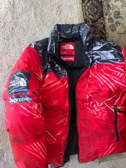 Supreme The North Face Puffer Size Small