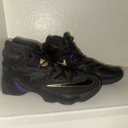 LeBron 13 Pot Of Gold