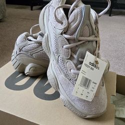 YEEZY  500