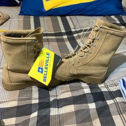 New- Belleville Working Boots Size 5
