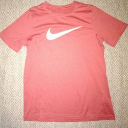 Boys Large The Nike Tee Dri Fit Maroon Shirt