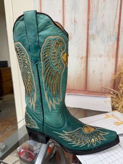 NEW COWBOY BOOTS WOMENS SIZE 7.5