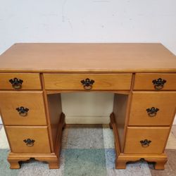 Vintage Salem Maple Kneehole Desk - Student Desk By Heywood Wakefield