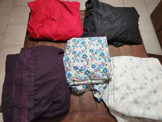 Queen-size Bed Sheets (5) Sets