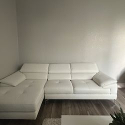 Modern White Sectional Sofa – Like New – Never Used!
