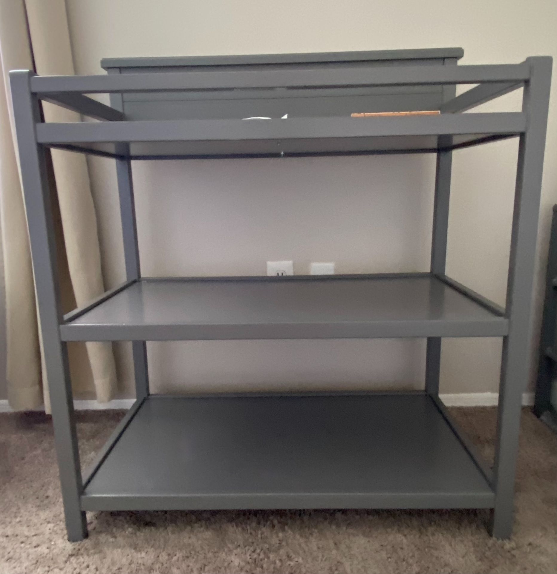Universal Baby Changing Station