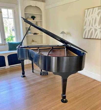 Steinway & Son’s Model L Grand Piano - Like New Condition - Great Deal