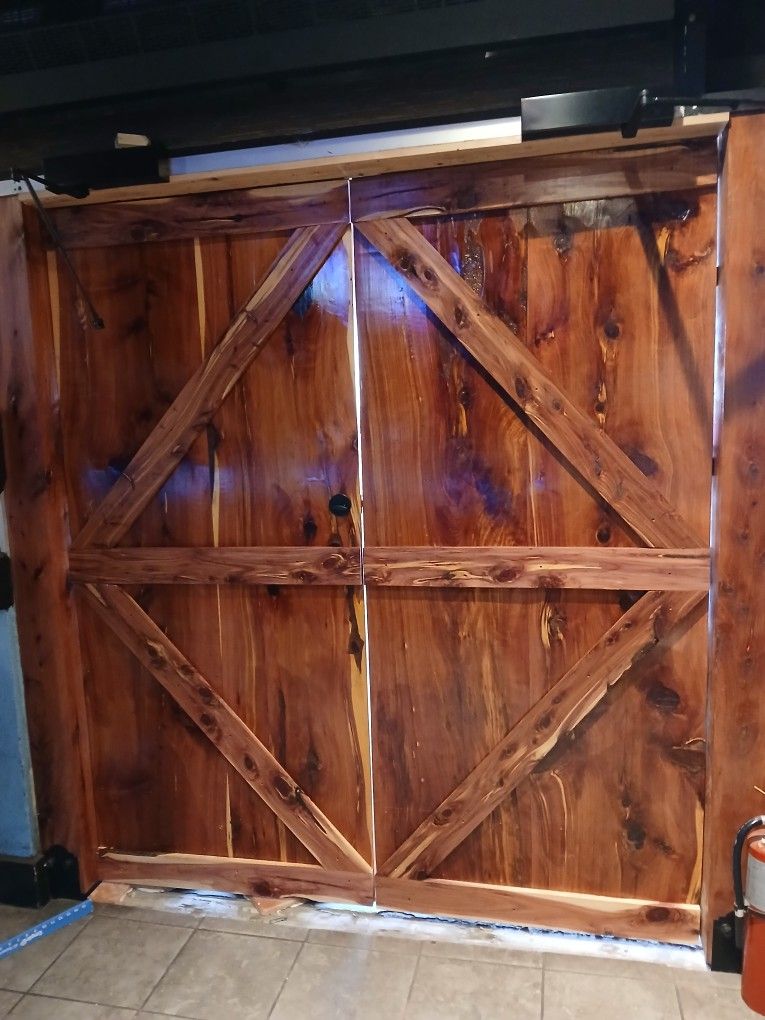 RUSTIC FARM DOORS CUSTOM MEASURES