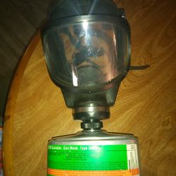Gas Mask W/MSA Canister 