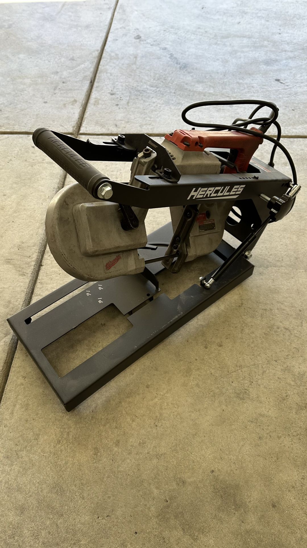 Milwaukee Portable Heavy Duty Band Saw with Stand