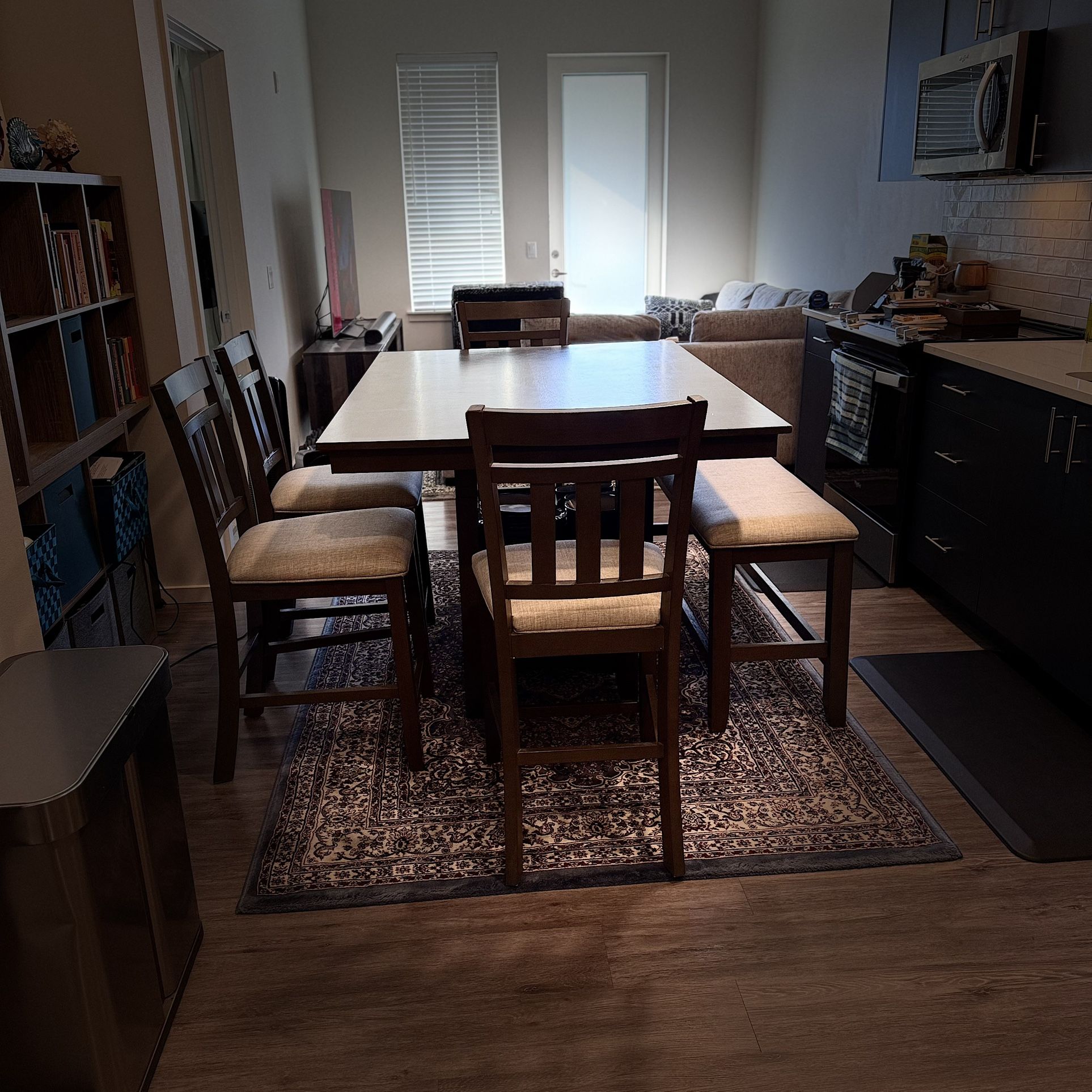 6 Pc Dining Table