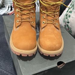 Timberland Boots Size 6 Juniors 