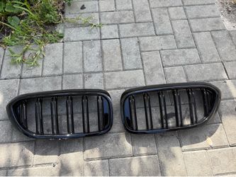 Gloss Black BMW 5 Series G30 G31 530i 540i 2017-2020 Front Kidney Grille