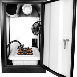 Hydroponic grow box