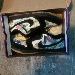 Supreme Dunks