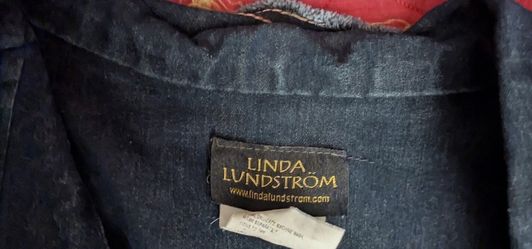 Linda Lundstrom Top