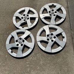 4 — 15 Inch Toyota Prius OEM Aero wheel Covers !!