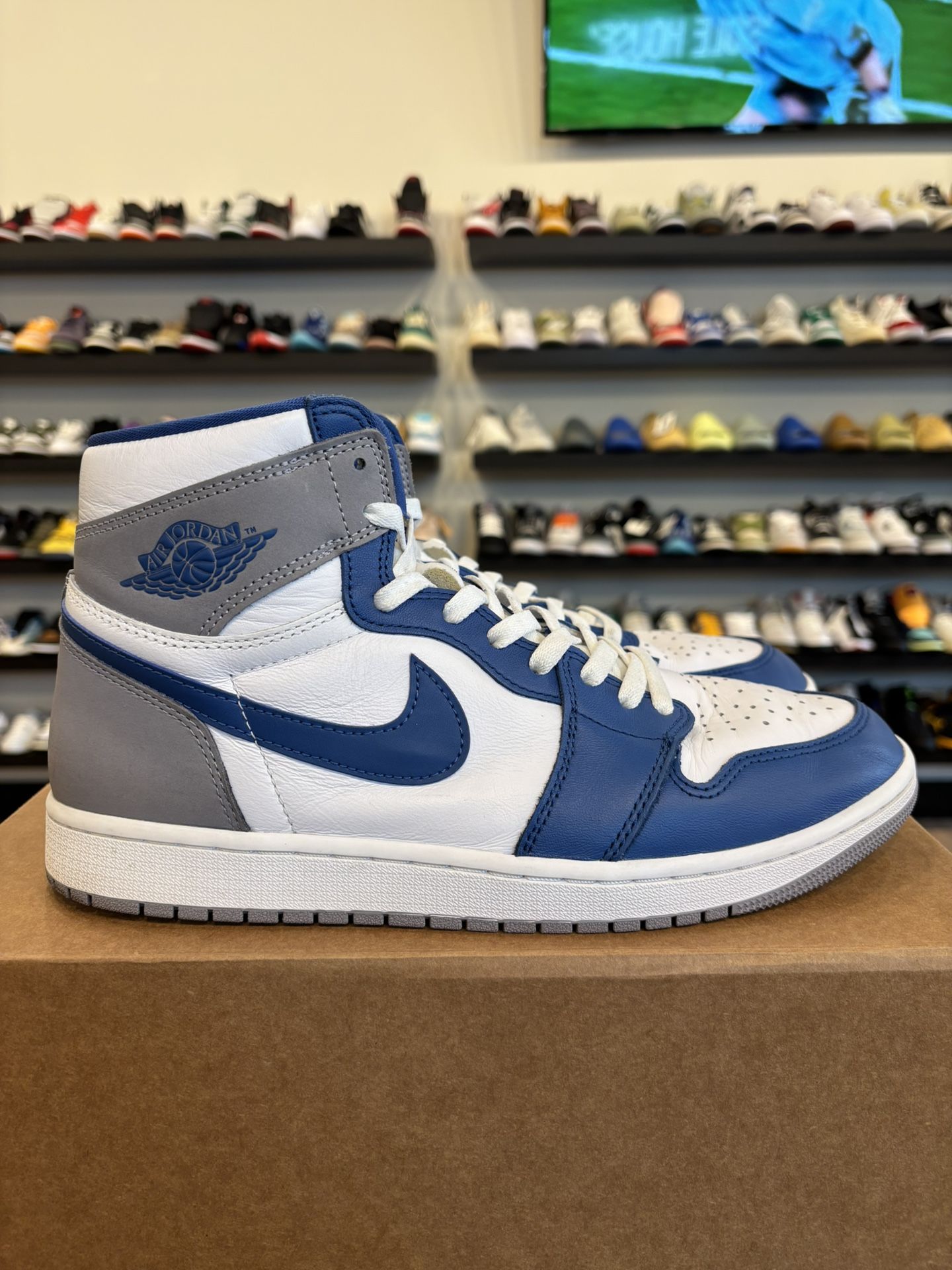 Jordan 1 True Blue Size 11 Pre-Owned