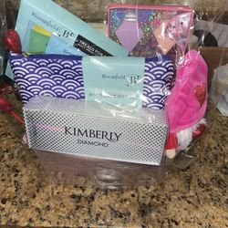 Valentine’s Day Basket 