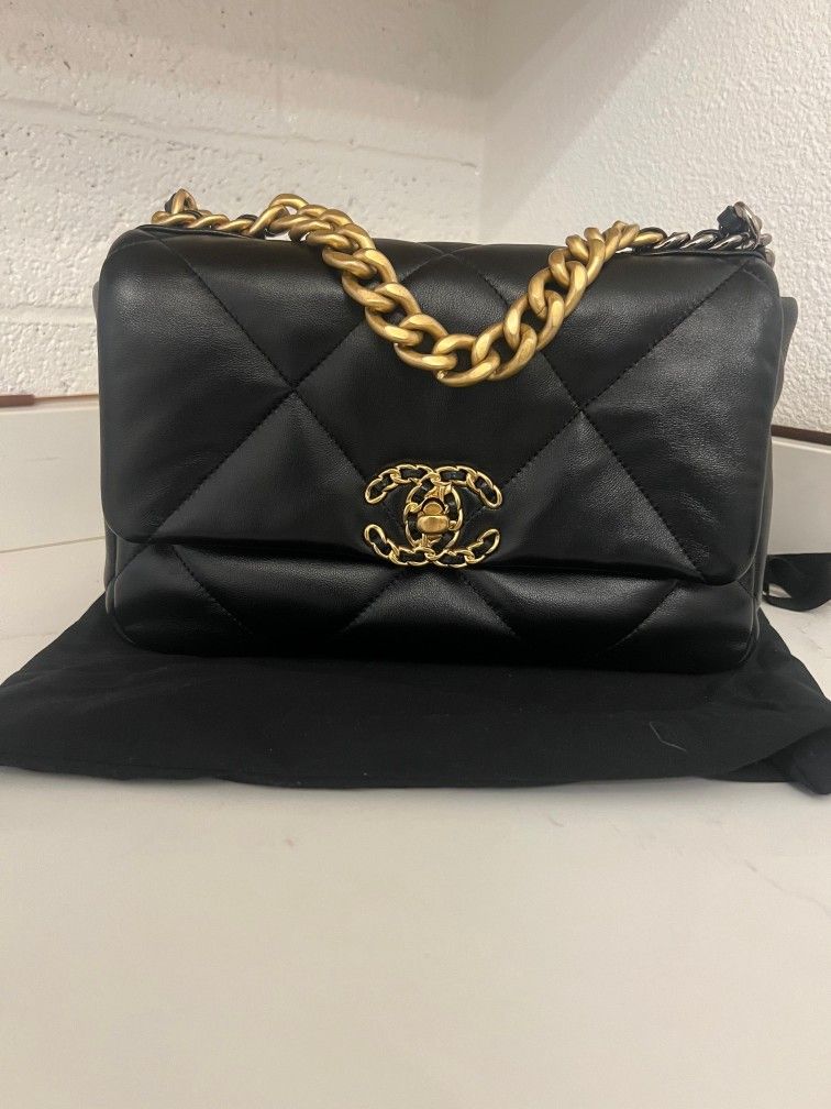 Chanel 19 Bag