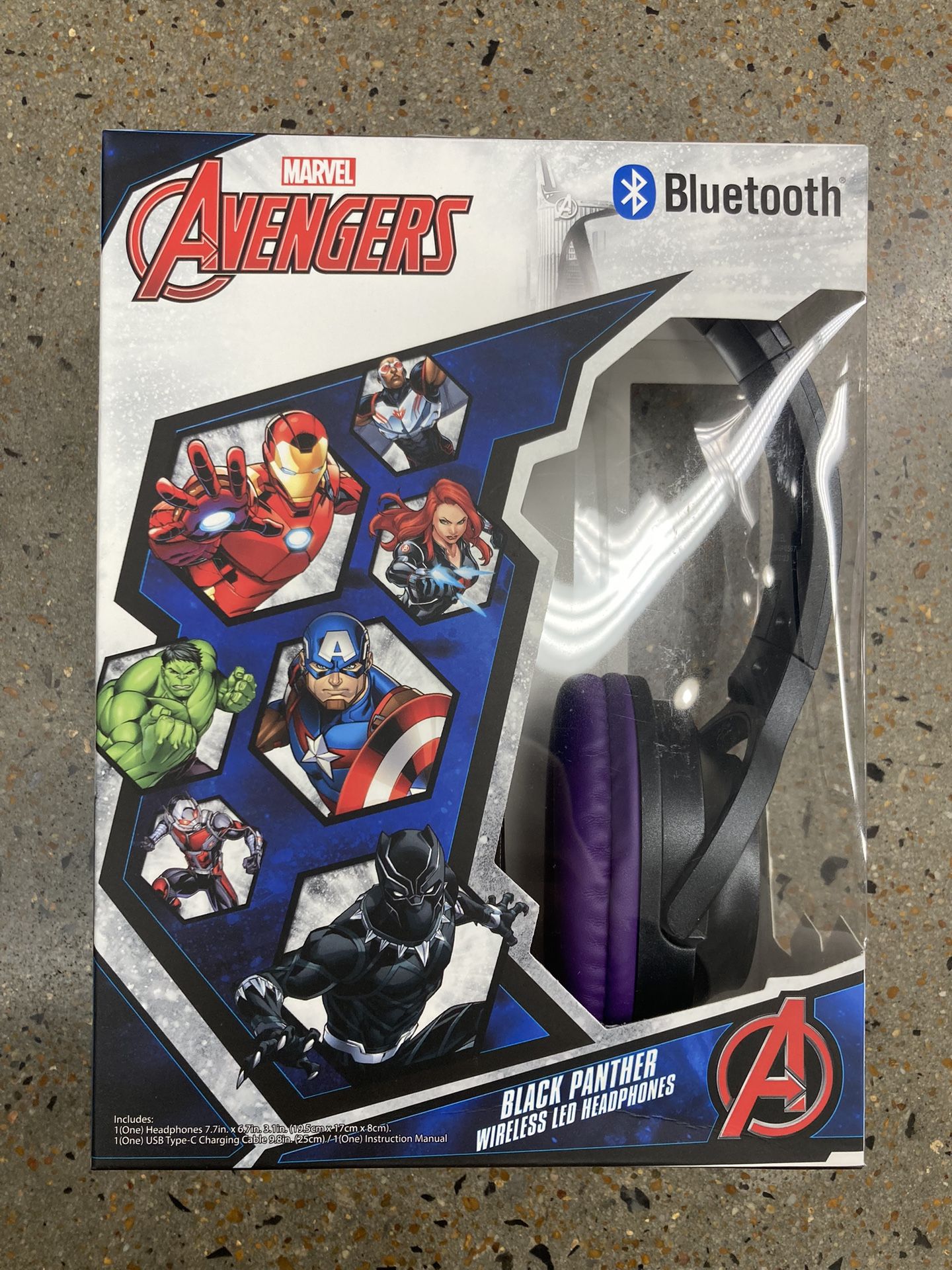 NWT Avengers Bluetooth wireless headphones