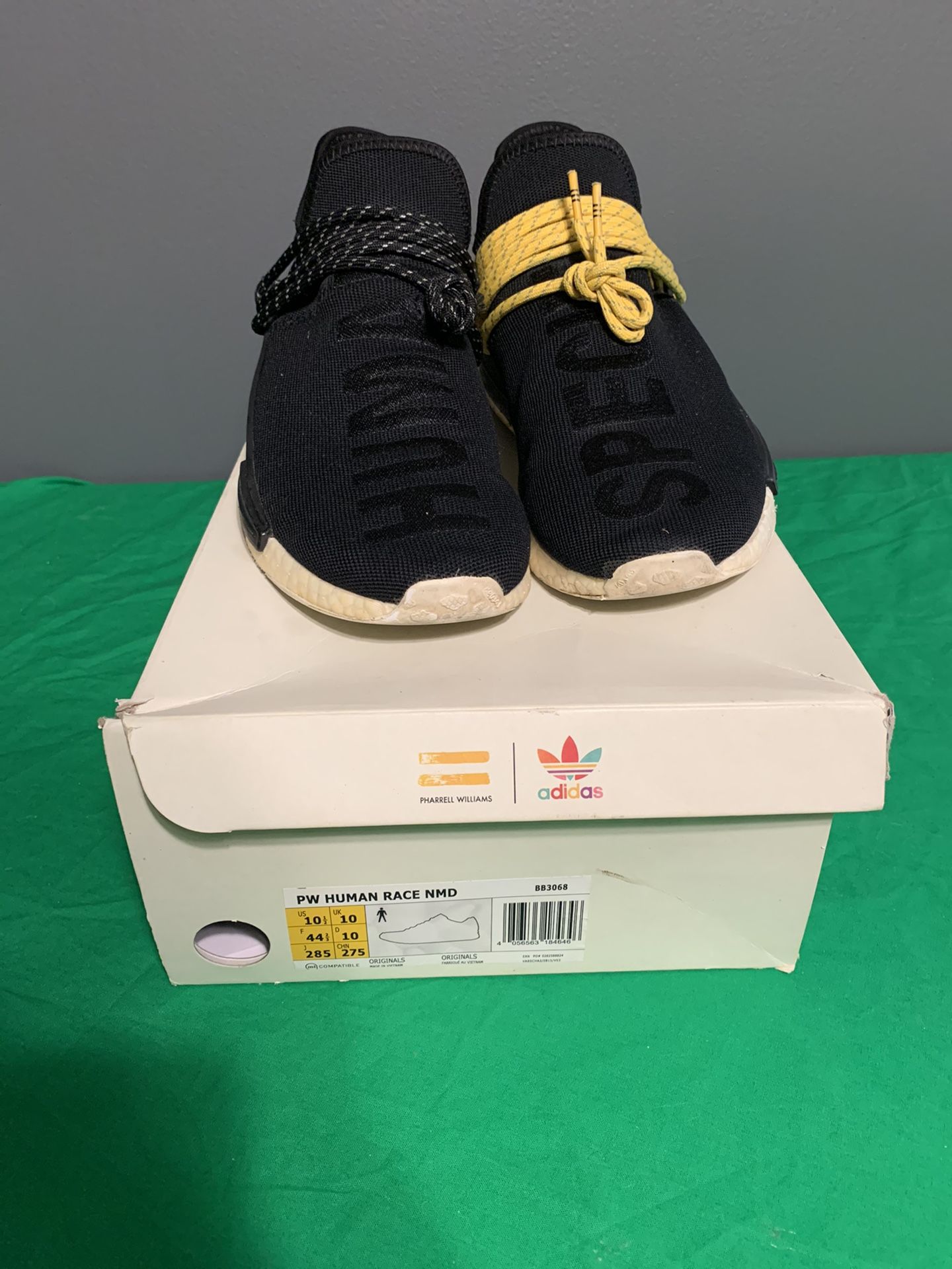 Adidas Pharrell Human Race Species size 10.5